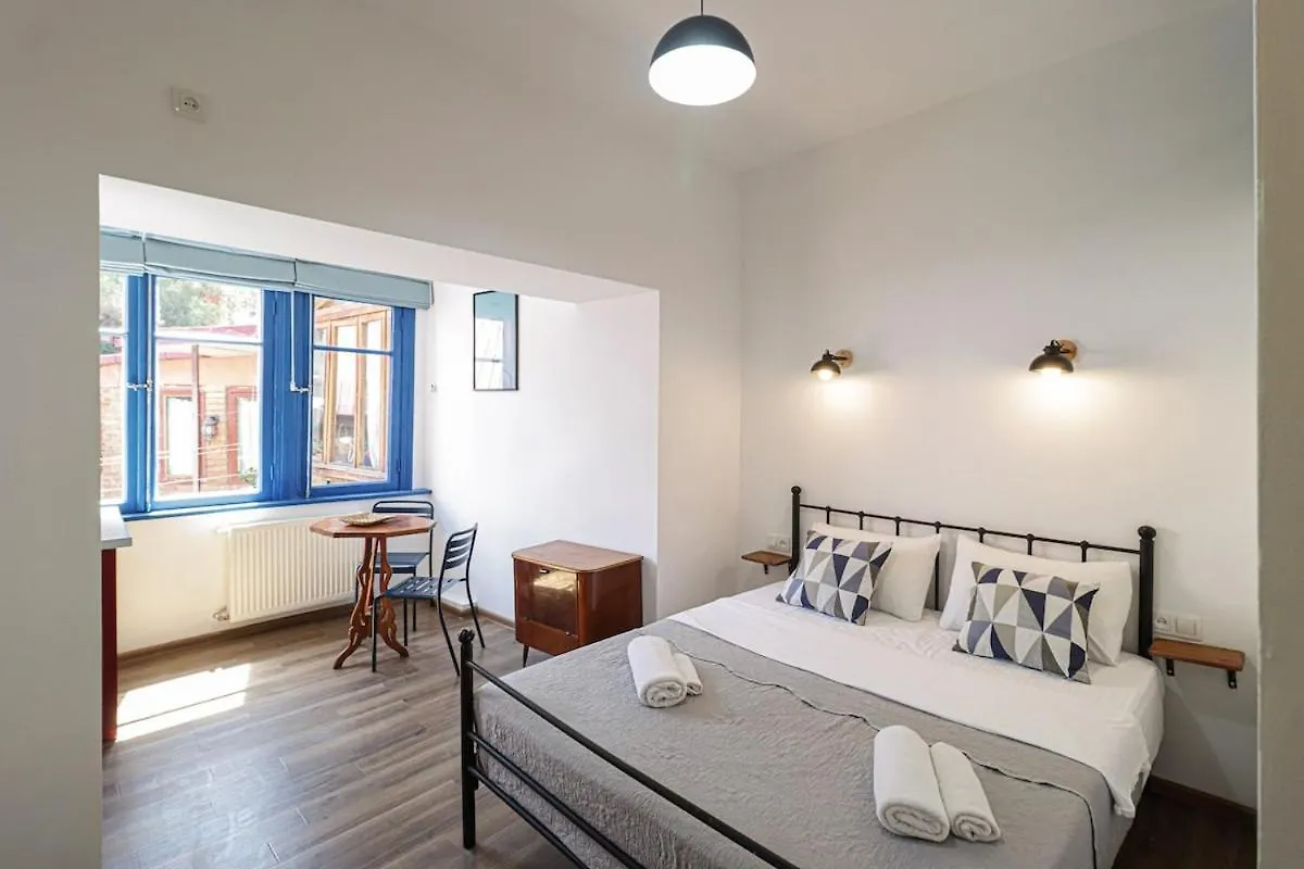 Cozy Studio In Central Tbilisi By Wehost Грузия